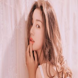 国产美女网站：潮流趋势与应用前景揭秘